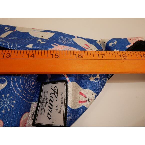 The Kamo Large Sling Crossbody Bag Shimmery Cats Hearts Blue - Picture 15 of 16